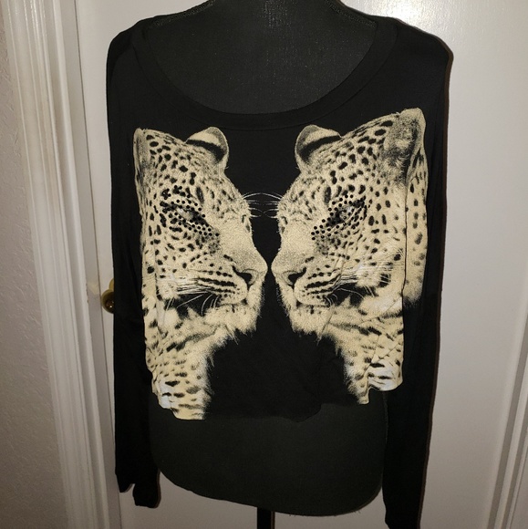 Tops - Fierce Black Longsleeve Crop Top